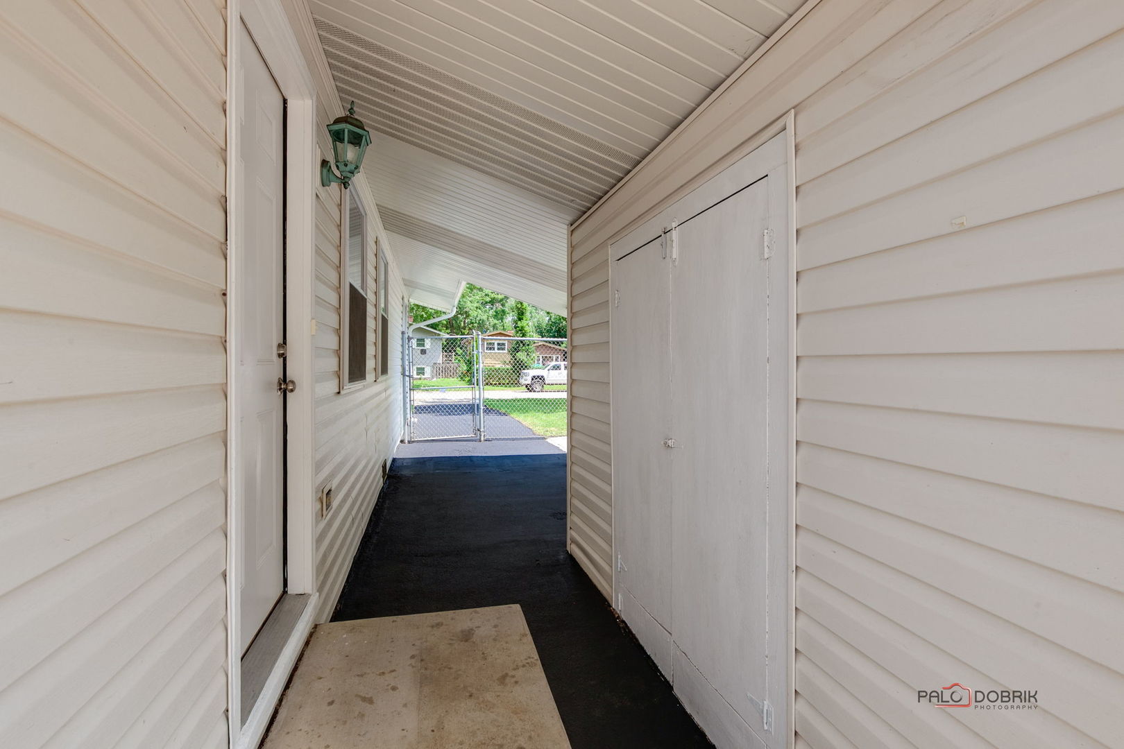 70 North Ridgemoor Avenue Mundelein, IL 60060 - Photo 25 of 31 Gallery Image 25