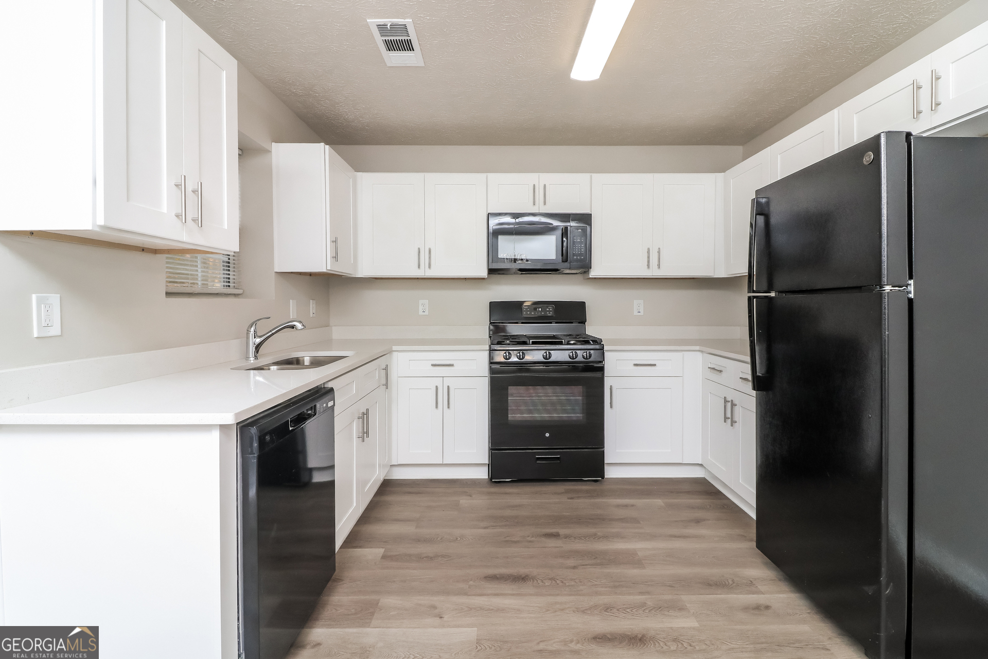 7250 Bridgeport Court Austell, GA 30168 - Photo 9 of 17