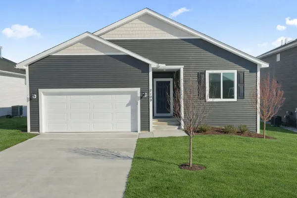 $489,900 | 2109 Westpointe Drive, Hastings, MN 55033