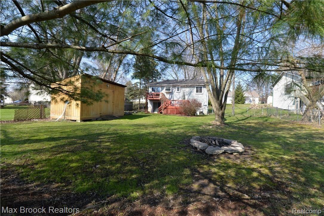 3971 Mildred Avenue Rochester, MI 48309 - Photo 10 of 10 3971 Mildred Rochester Hills Michigan (12).JPG