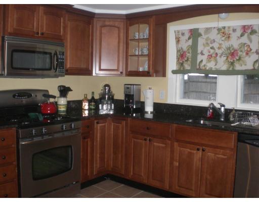 10 Orchard Road Hamilton, MA 01982 - Photo 7 of 18