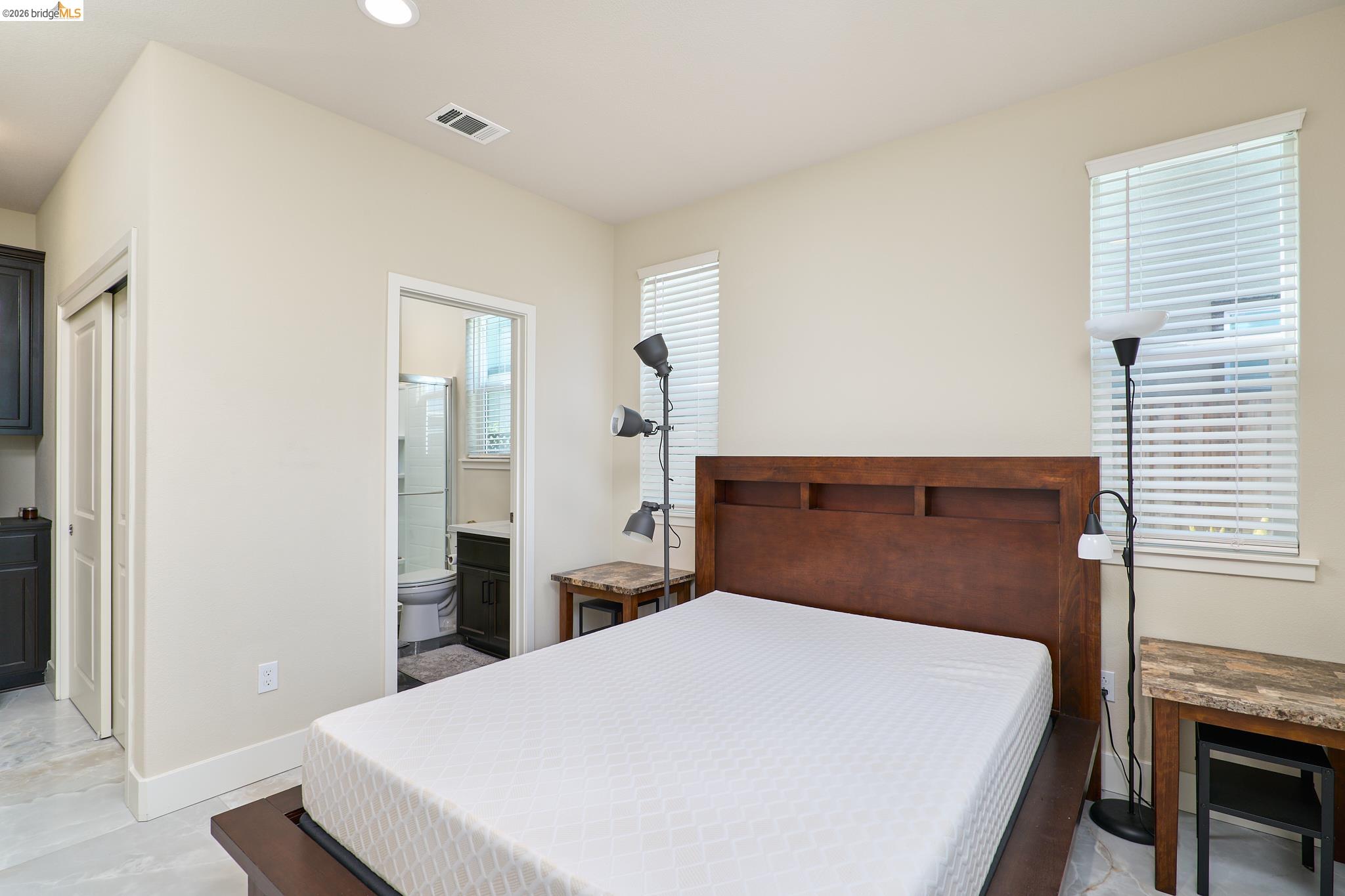 5532 Promontory Way Antioch, CA 94531 - Photo 23 of 45 Bedroom featuring ensuite bathroom and recessed lighting