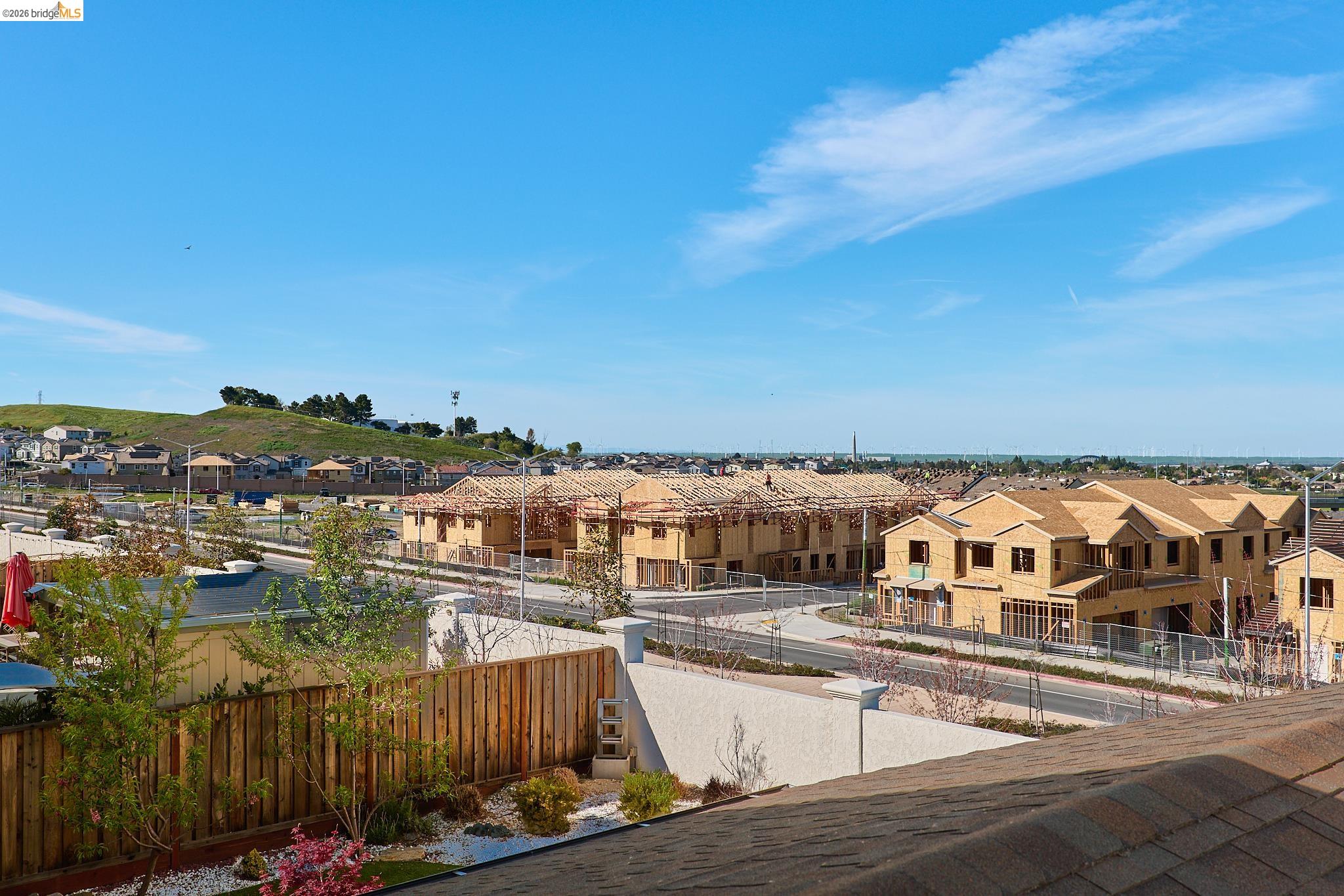 5532 Promontory Way Antioch, CA 94531 - Photo 34 of 45 View of patio / terrace with a residential view