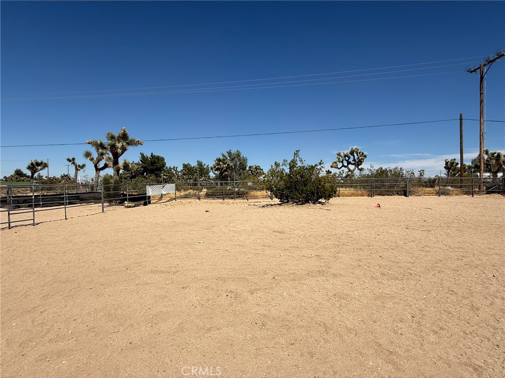 6473 Chevoit Road Phelan, CA 92371 - Photo 43 of 69