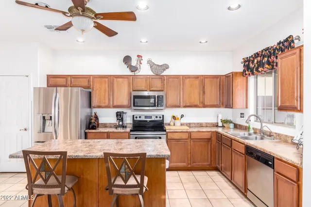 $2,100 | 1033 South Fresno Street, Chandler, AZ 85286