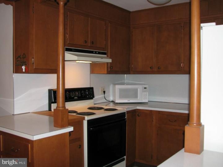 1321 Cedar Hill Road Pottstown, PA 19464 - Photo 8 of 22 Gallery Image 8