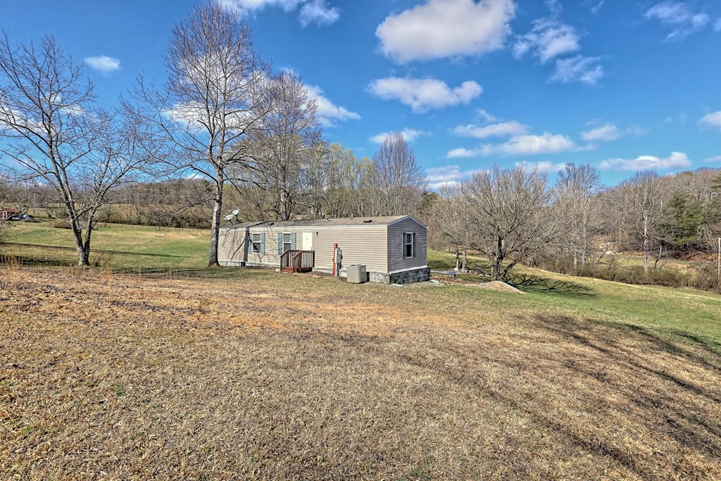 1616 Ford Road Warne, NC 28909 - Photo 9 of 56 Gallery Image 9