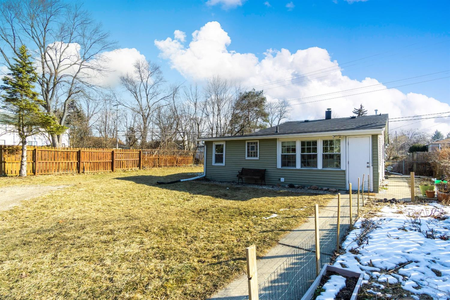 3075 Springbrook Street Ann Arbor, MI 48108 - Photo 3 of 25 Photo 3