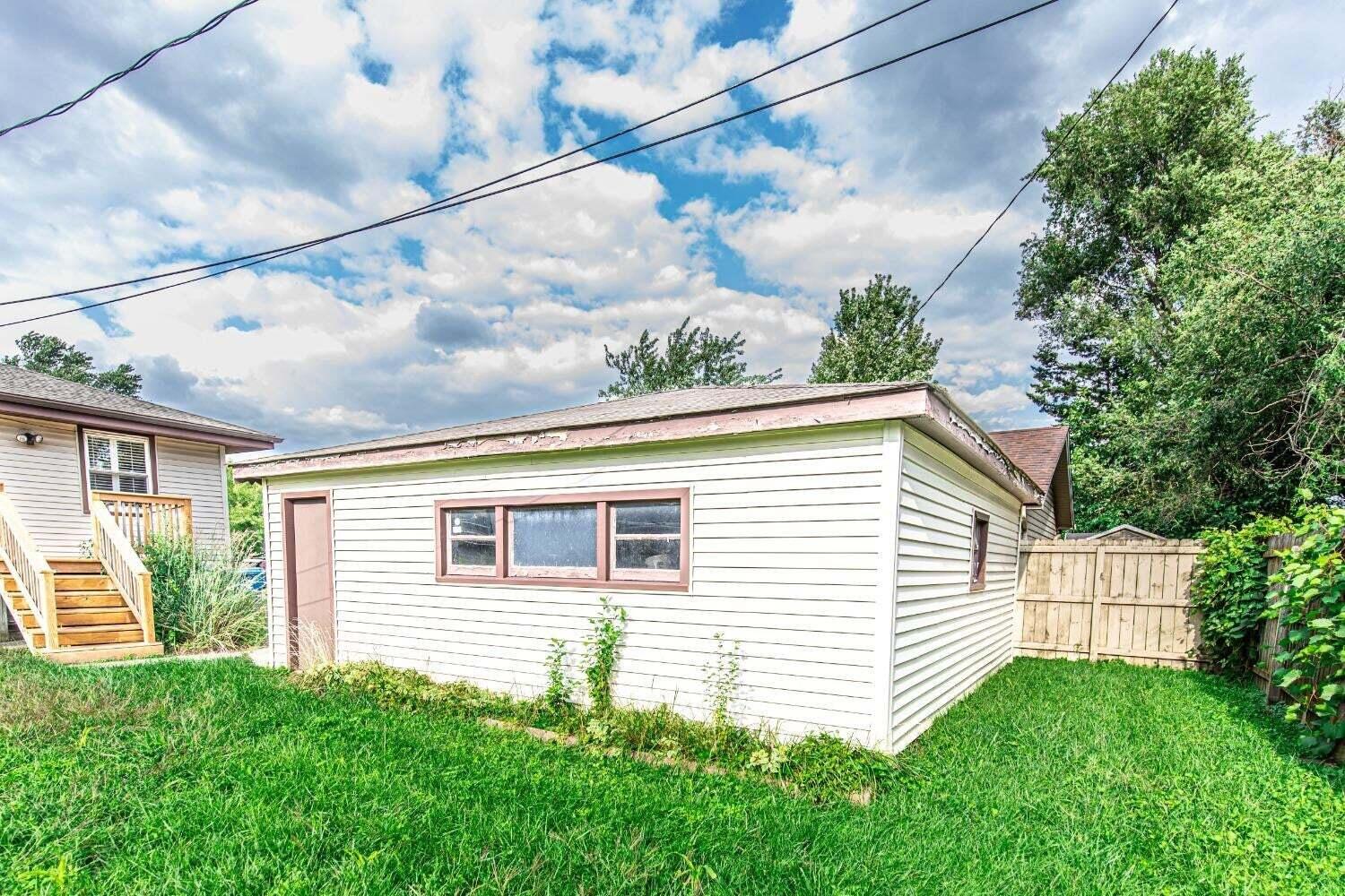 3136 Lois Place Highland, IN 46322 - Photo 20 of 21 1500x1000