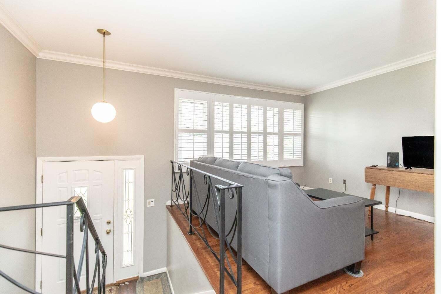 3136 Lois Place Highland, IN 46322 - Photo 5 of 21 1500x999