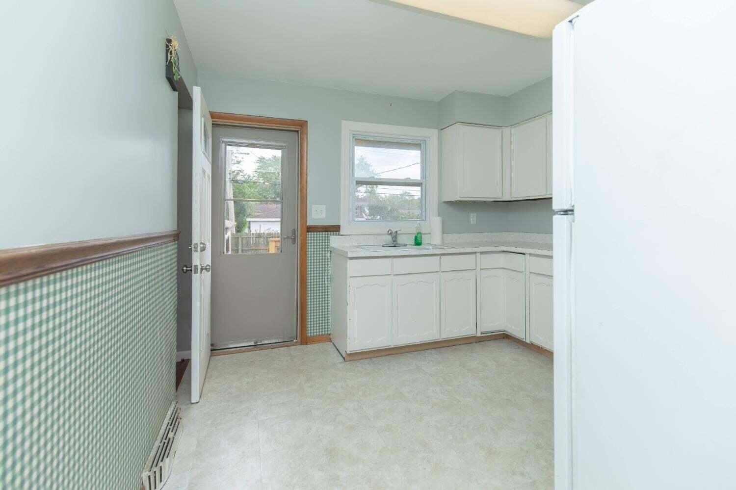 3136 Lois Place Highland, IN 46322 - Photo 7 of 21 1500x999