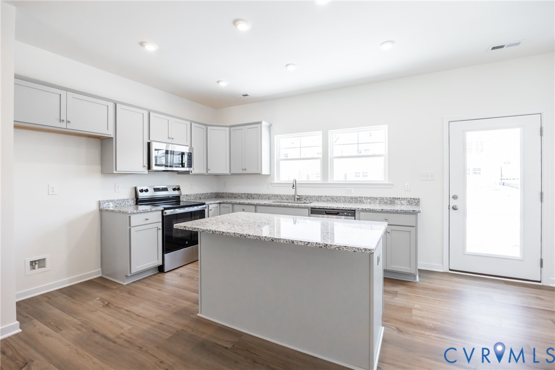 253 Whiteside Road Sandston, VA 23150 - Photo 6 of 34 Gallery Image 6