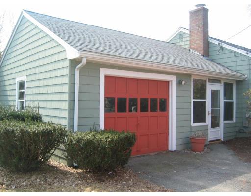 18 Leonard Road Sharon, MA 02067 - Photo 4 of 8