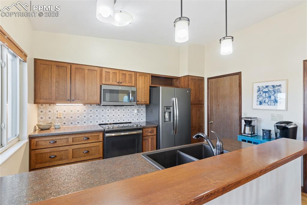 1142 Fontmore Road, Unit C Colorado Springs, CO 80904 - Photo 11 of 47