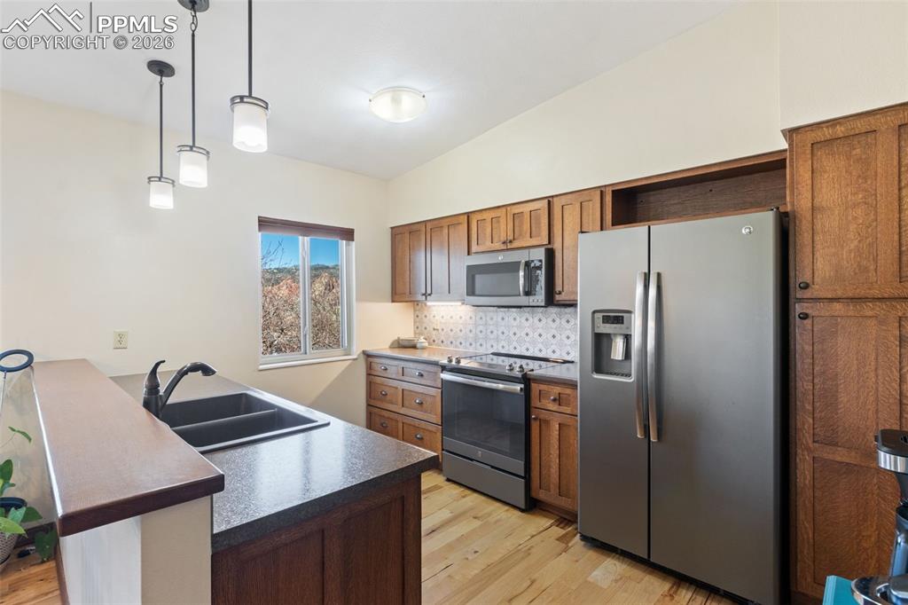 1142 Fontmore Road, Unit C Colorado Springs, CO 80904 - Photo 9 of 47