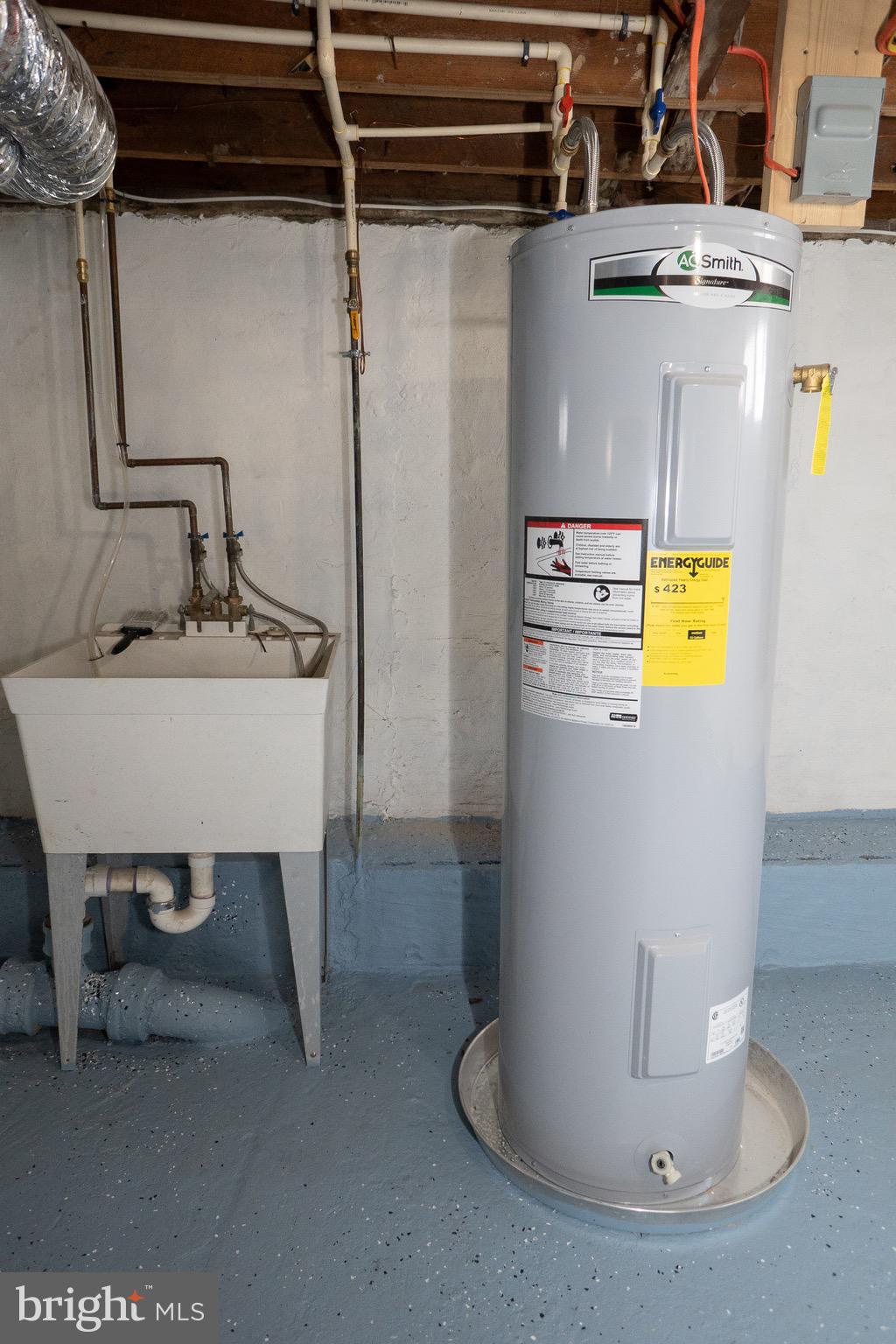 915 Martin Road Baltimore, MD 21221 - Photo 23 of 34 New Large Hot Water Heater