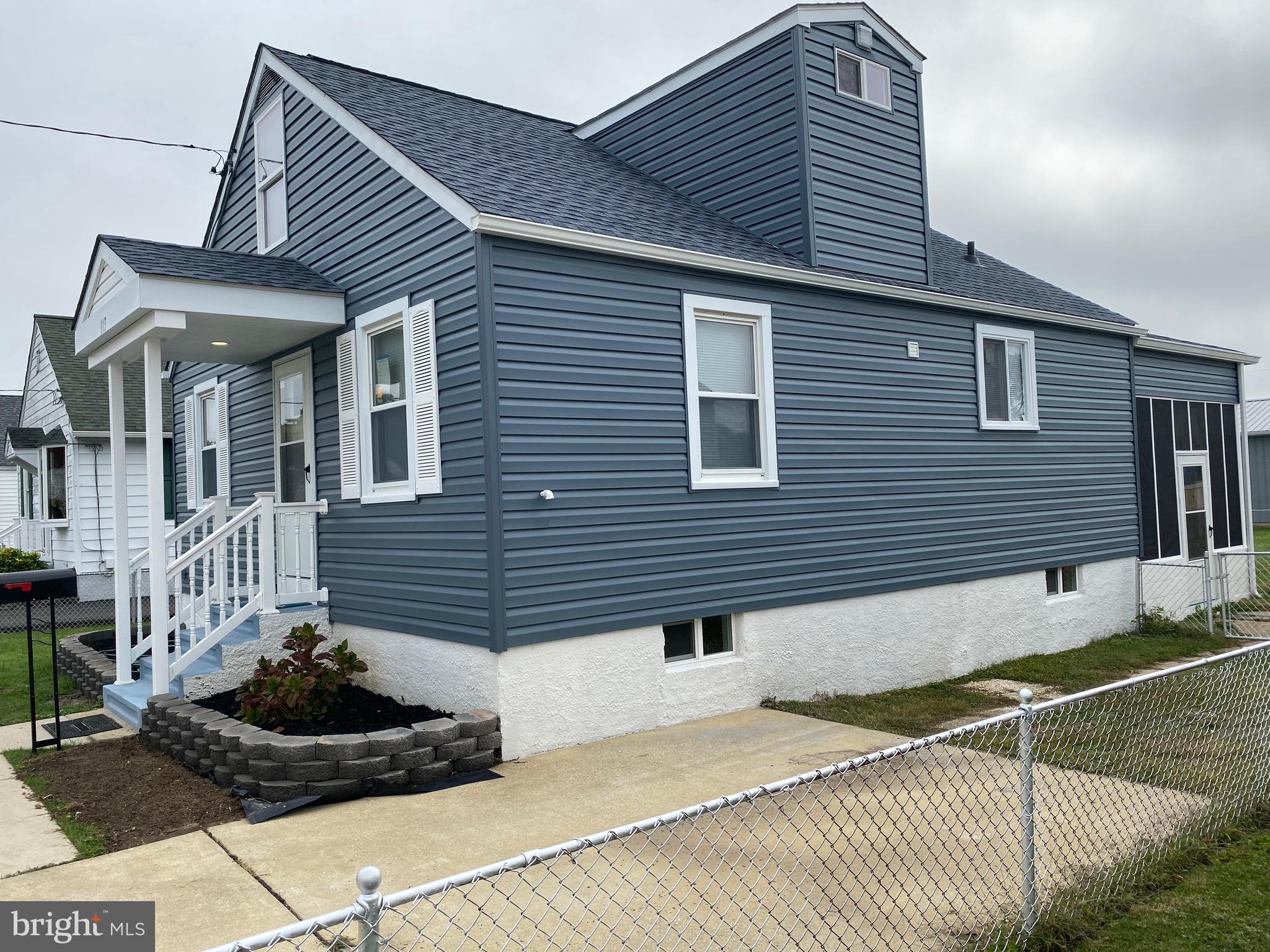 915 Martin Road Baltimore, MD 21221 - Photo 24 of 34 Large parking pad & New Architectural Roofing !