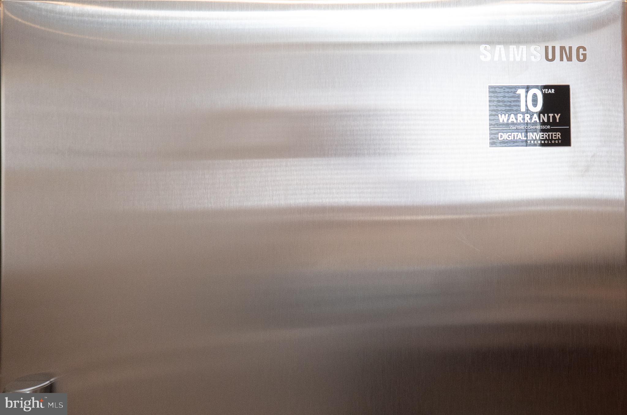 915 Martin Road Baltimore, MD 21221 - Photo 29 of 34 Samsung Stainless Steel Kitchen Appliances !