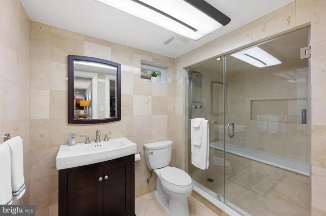 $2,995,000 | 6955 33rd Street Northwest, Washington, DC 20015