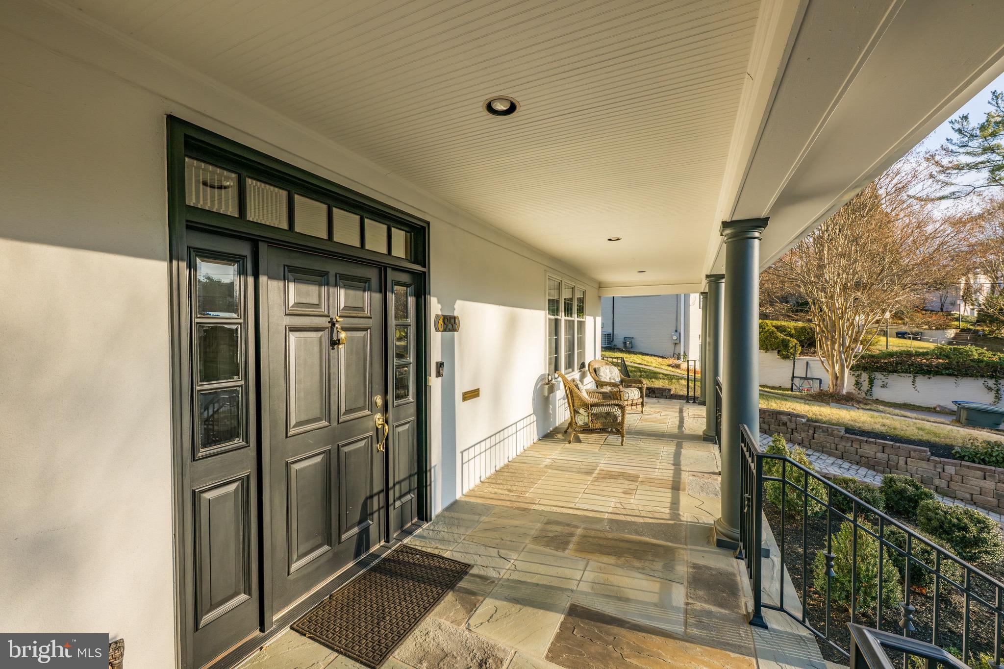 6955 33rd Street Northwest Washington, DC 20015 - Photo 3 of 33