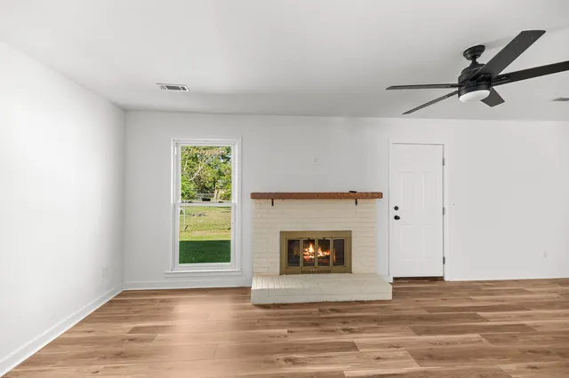 $2,300 | 1101 Stuart Drive, Moncks Corner, SC 29461