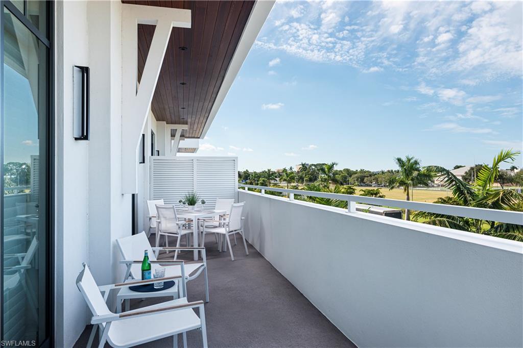 101 8th Street South, Unit 202 Naples, FL 34102 - Photo 5 of 6