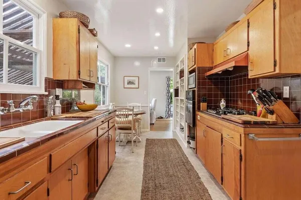 $4,900 | 800 Arbol Verde Street, Carpinteria, CA 93013