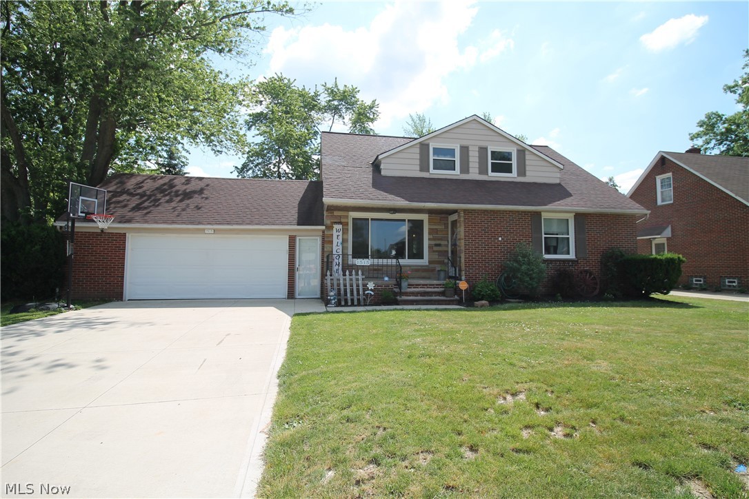 1515 Maywood Road Cleveland, OH 44121 - Photo 1 of 31 Gallery Image 1
