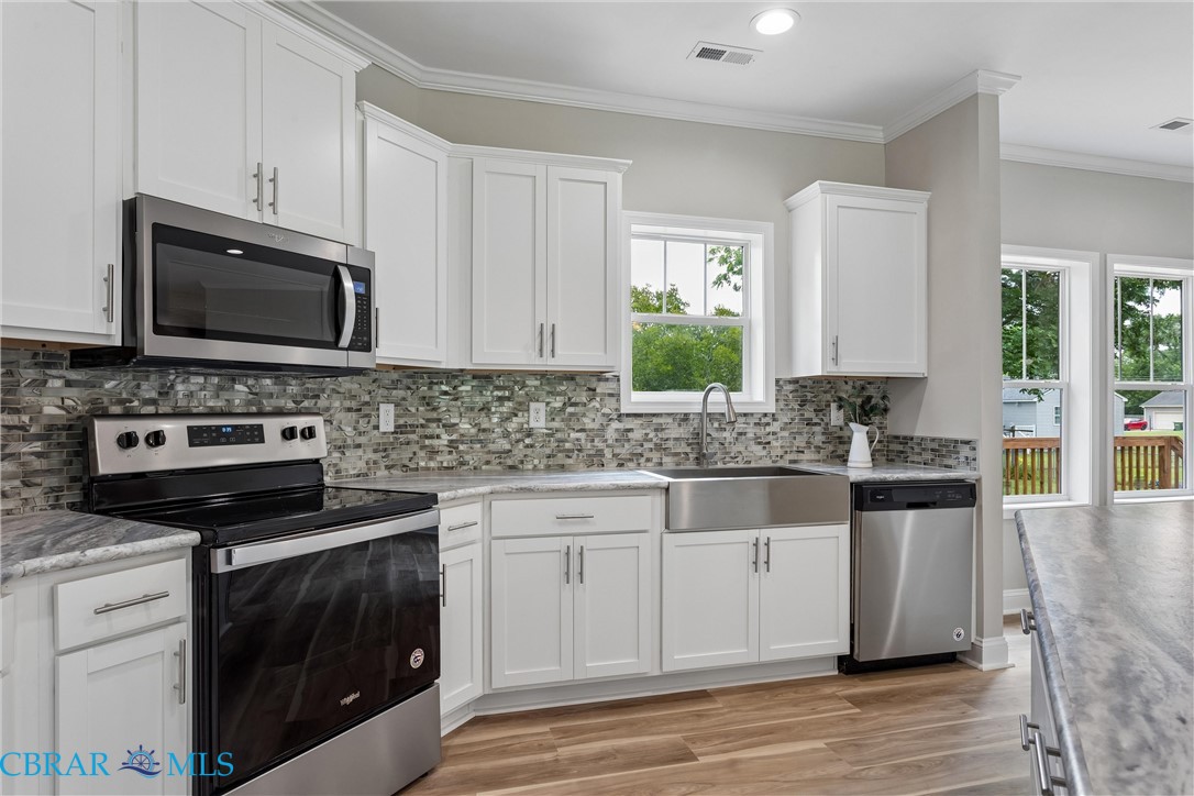 4081 Eagle Road Hayes, VA 23072 - Photo 3 of 54