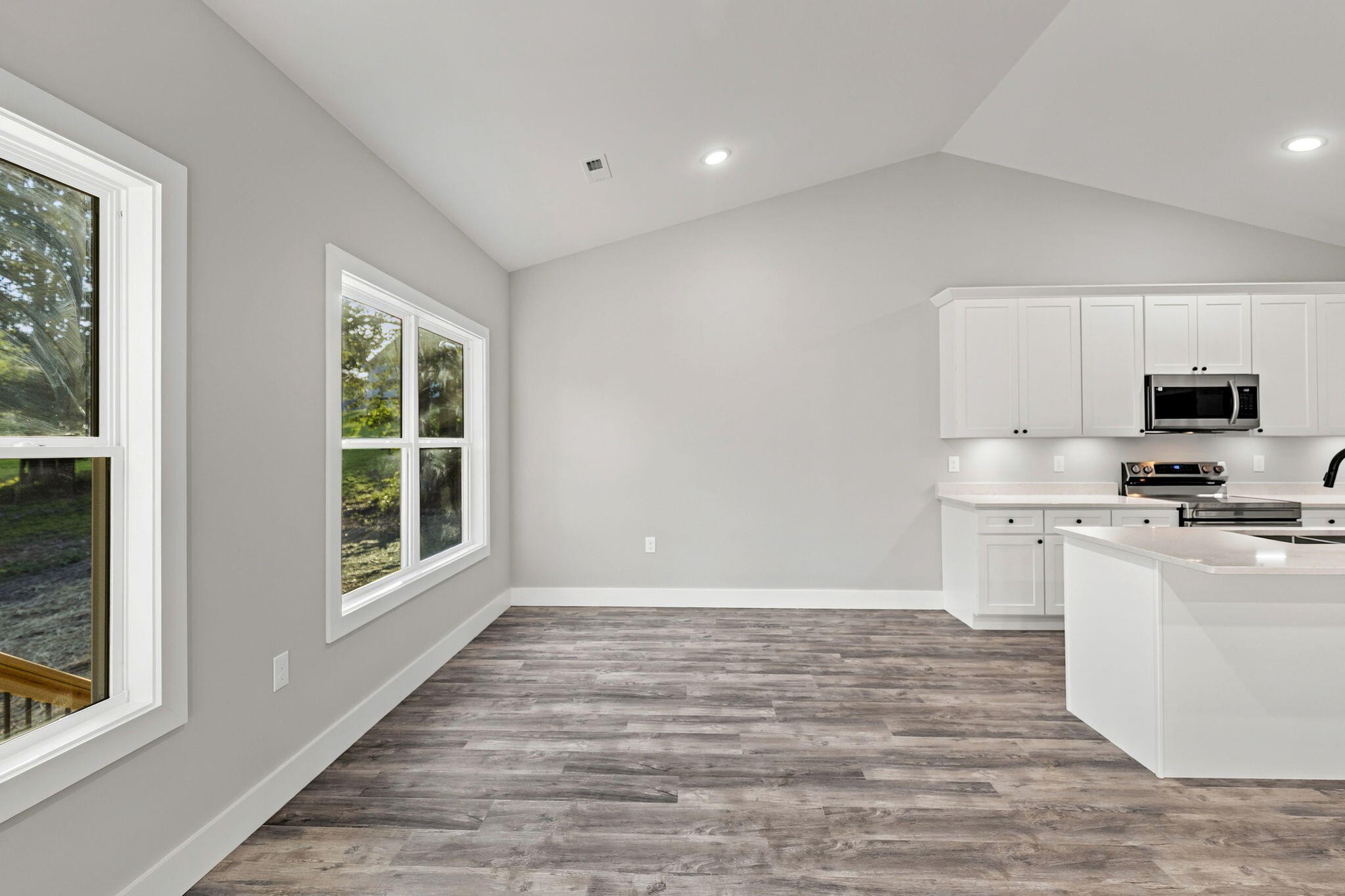 122 Old Pond Road Southeast Cleveland, TN 37323 - Photo 7 of 49 Gallery Image 7