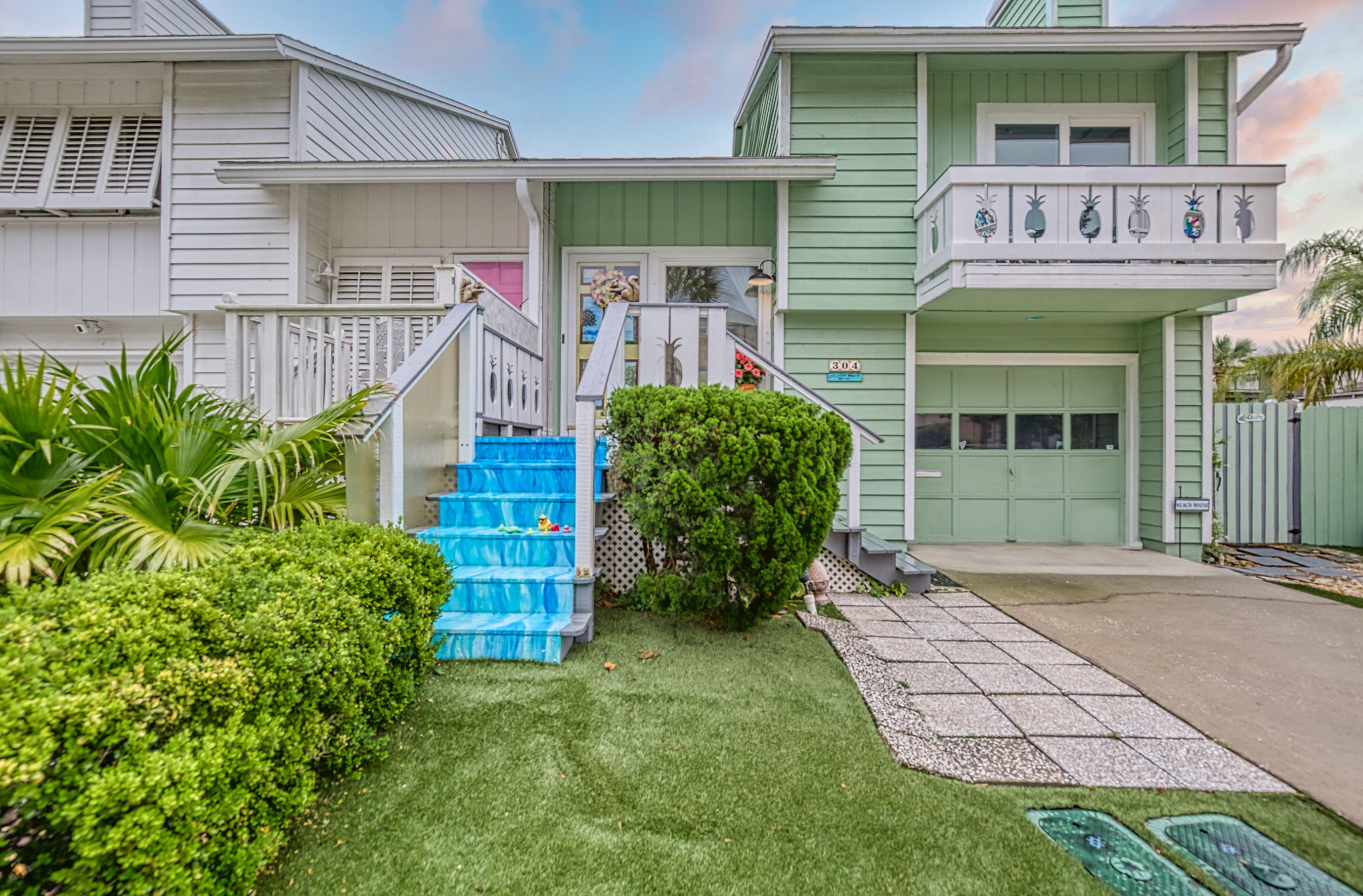 304 First Street Atlantic Beach, FL 32233 - Photo 1 of 58 904RealEstatePhotography.com-58