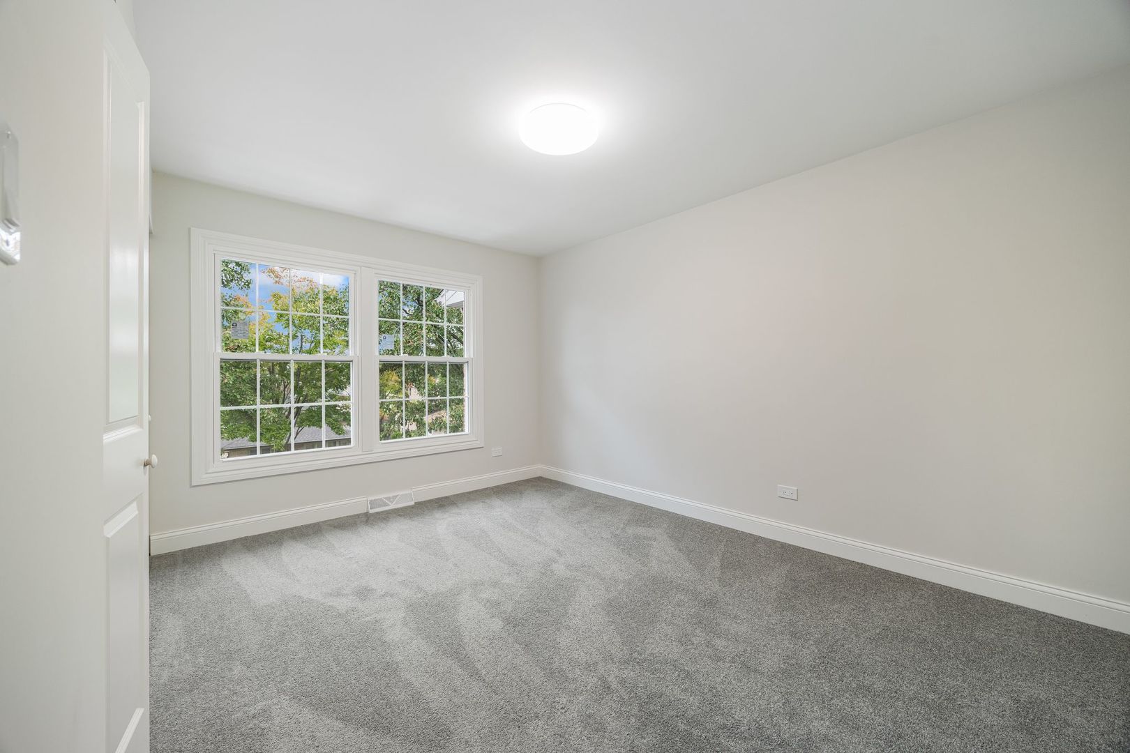 8809 44th Place Brookfield, IL 60513 - Photo 14 of 29