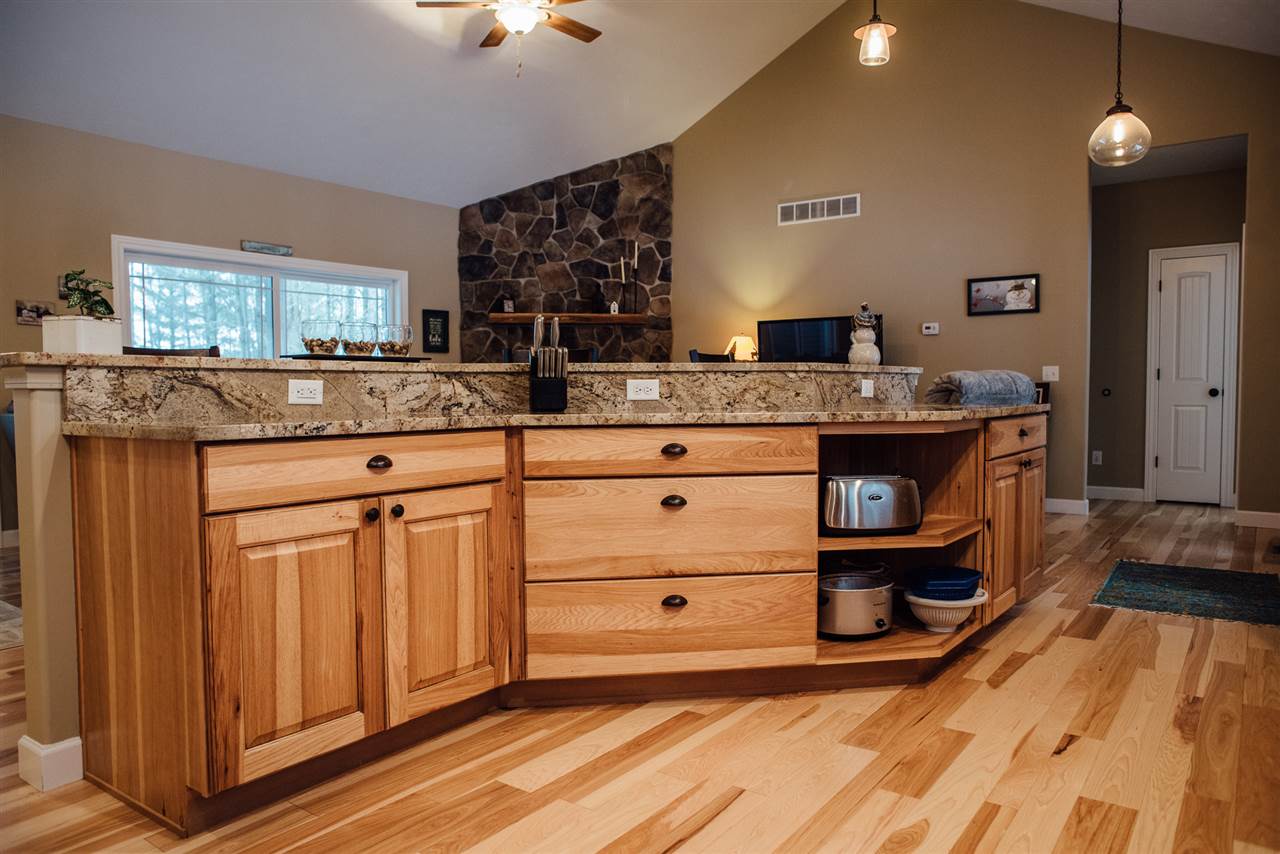 1751 Round Lake Road Interlochen, MI 49643 - Photo 20 of 56 1827381-19.JPG
