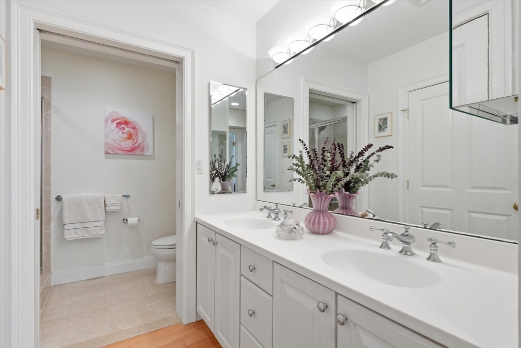 1601 Beacon Street, Unit 302 Brookline, MA 02446 - Photo 16 of 29