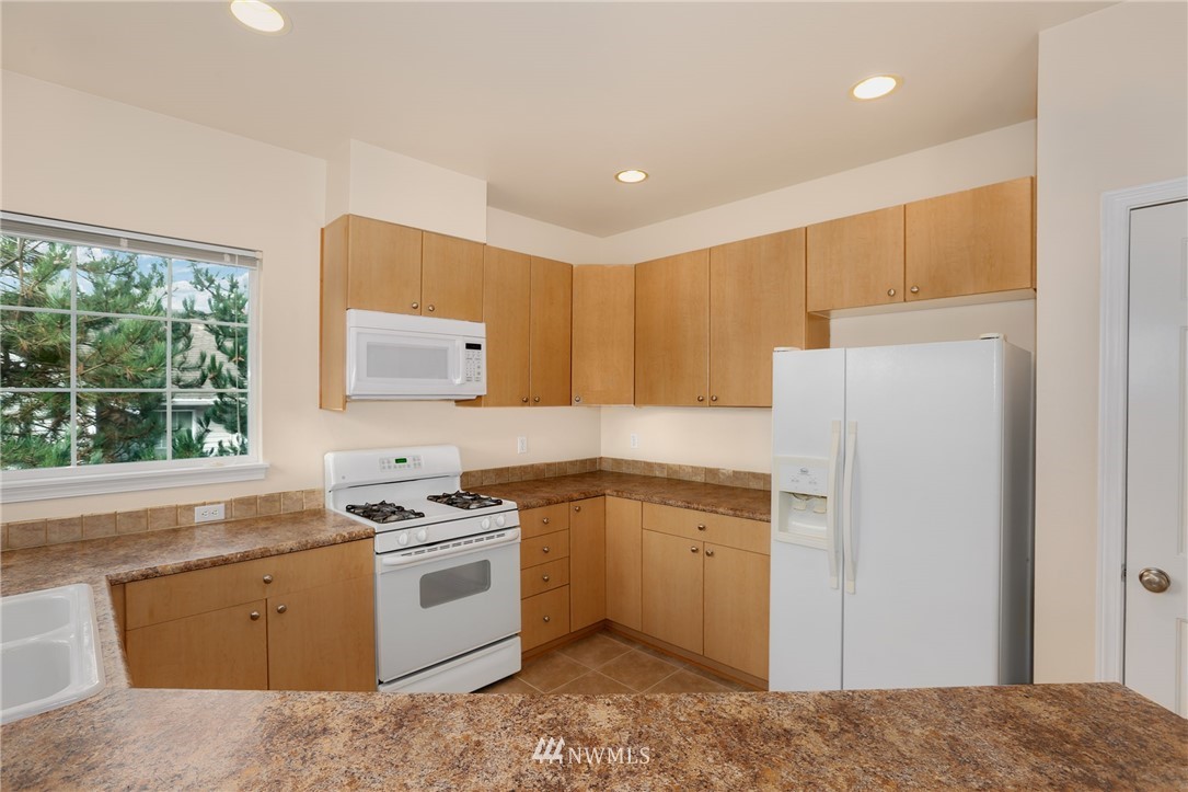 200 South 48th Street, Unit B44B Renton, WA 98055 - Photo 8 of 21 Gallery Image 8