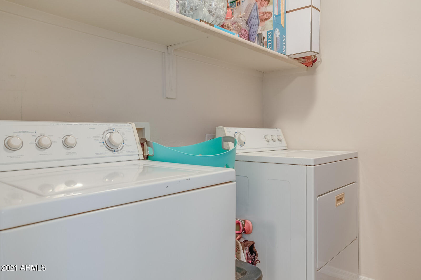 1114 East Fraktur Road Phoenix, AZ 85040 - Photo 20 of 23 a utility room with dryer and washer