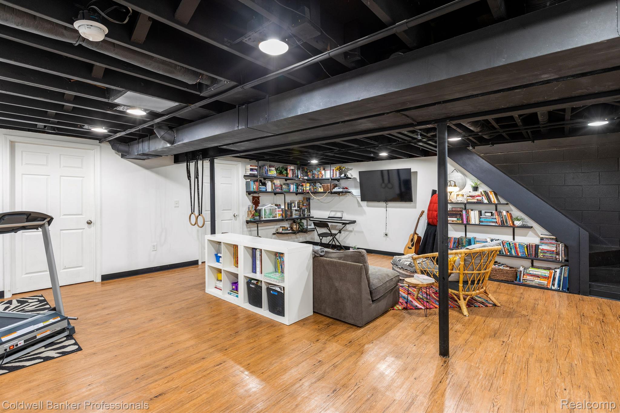 47760 Frederick Road Utica, MI 48317 - Photo 22 of 39 Gallery Image 22