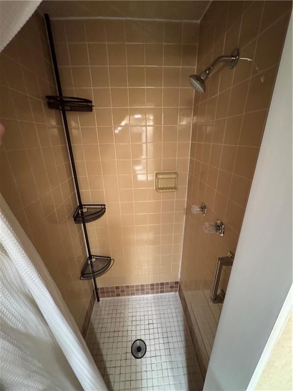 303 Kay Drive Pittsburgh, PA 15227 - Photo 16 of 45