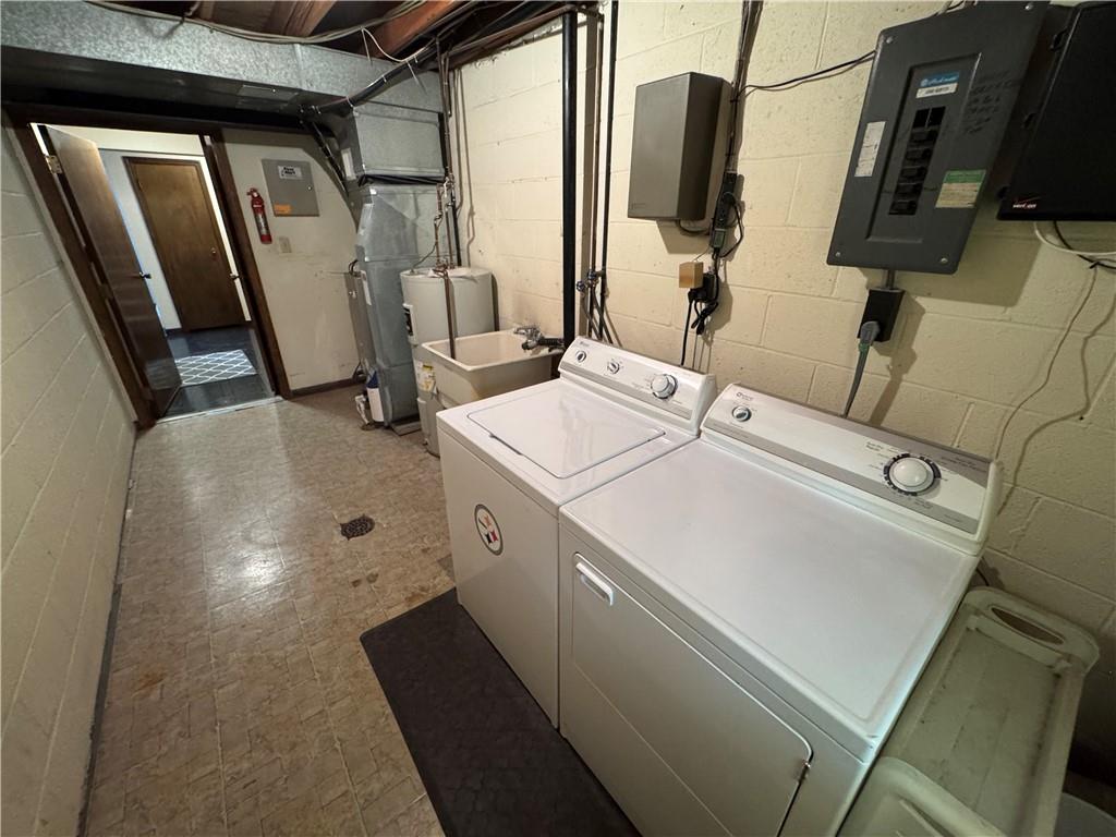 303 Kay Drive Pittsburgh, PA 15227 - Photo 34 of 45