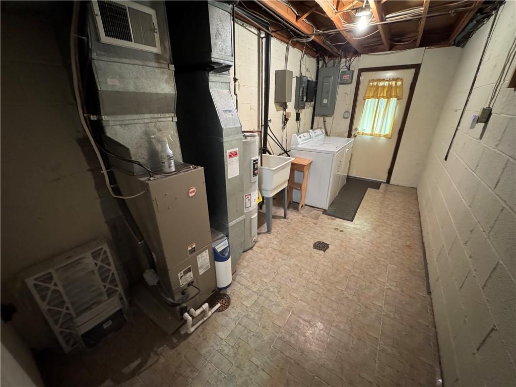 303 Kay Drive Pittsburgh, PA 15227 - Photo 35 of 45