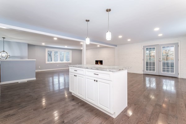 379 Porter Road East Longmeadow, MA 01028 - Photo 5 of 41 Gallery Image 5