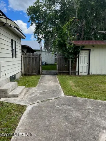 $1,100 | 610 Alton Road, Starke, FL 32091