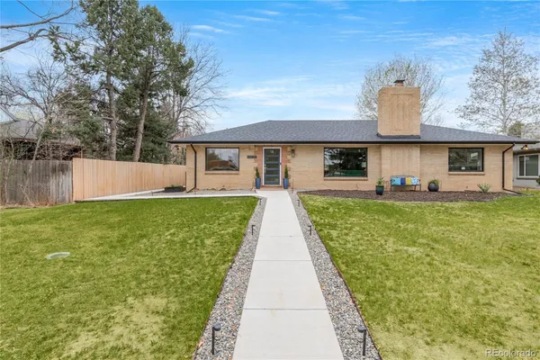 $925,000 | 2015 North Monaco Parkway, Denver, CO 80207