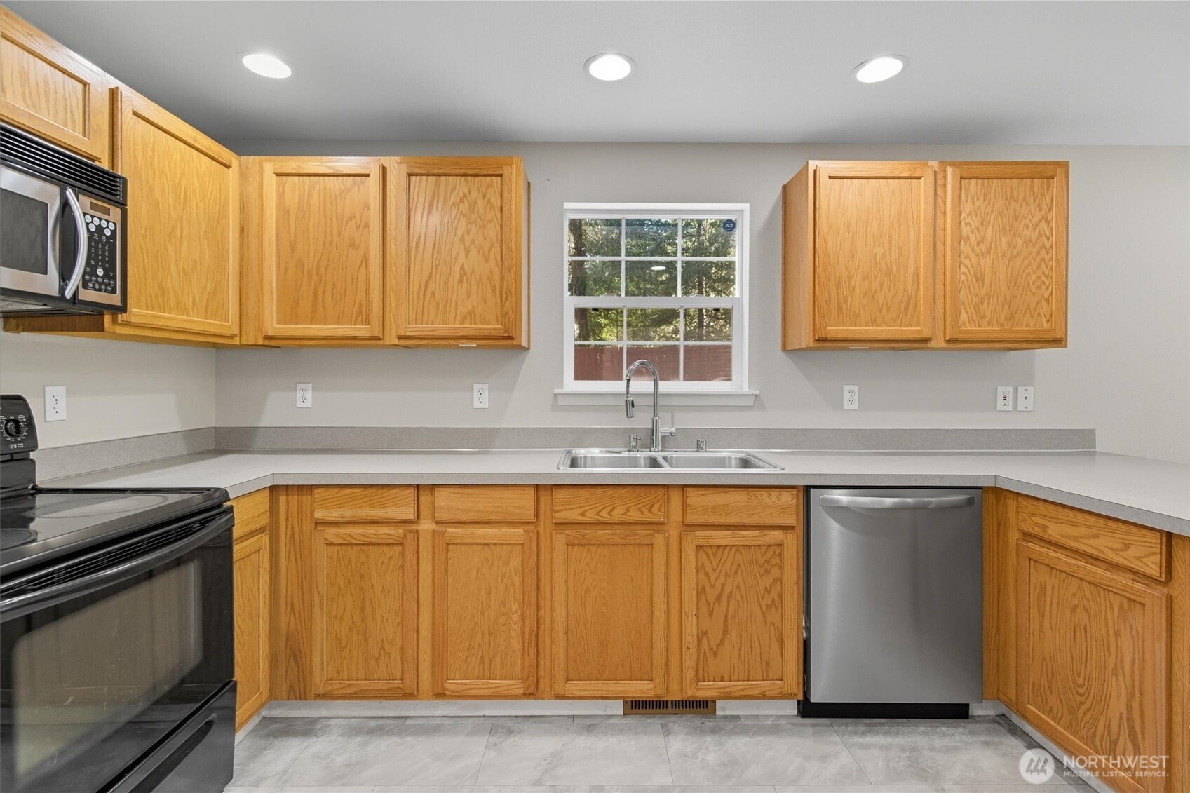 21 East Dream Lane Belfair, WA 98528 - Photo 22 of 32