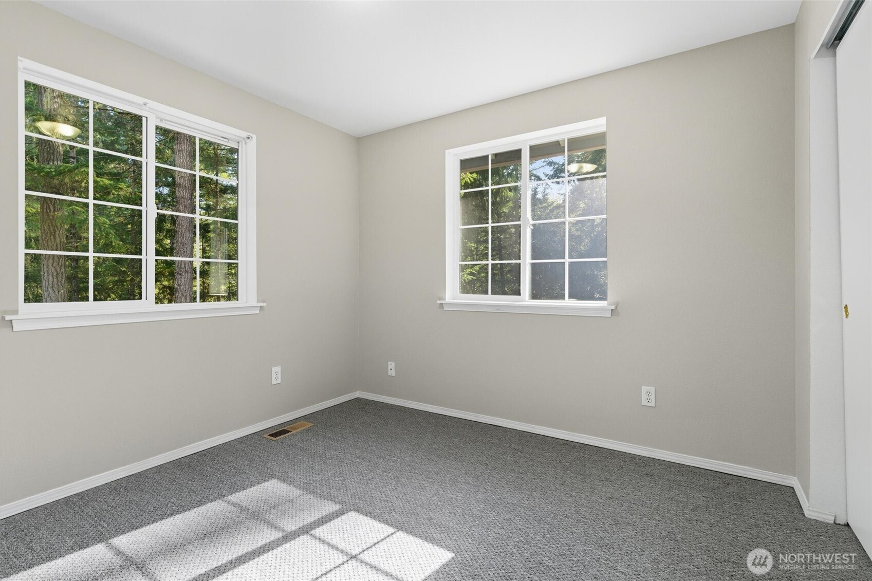 21 East Dream Lane Belfair, WA 98528 - Photo 27 of 32