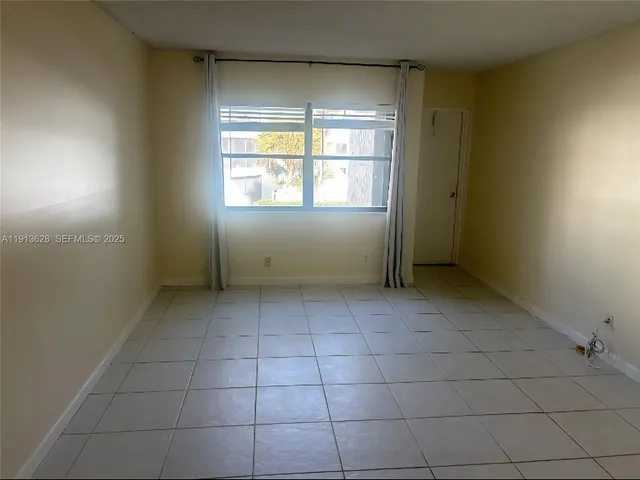 $2,300 | 303 Racquet Club Road, Unit 204, Weston, FL 33326