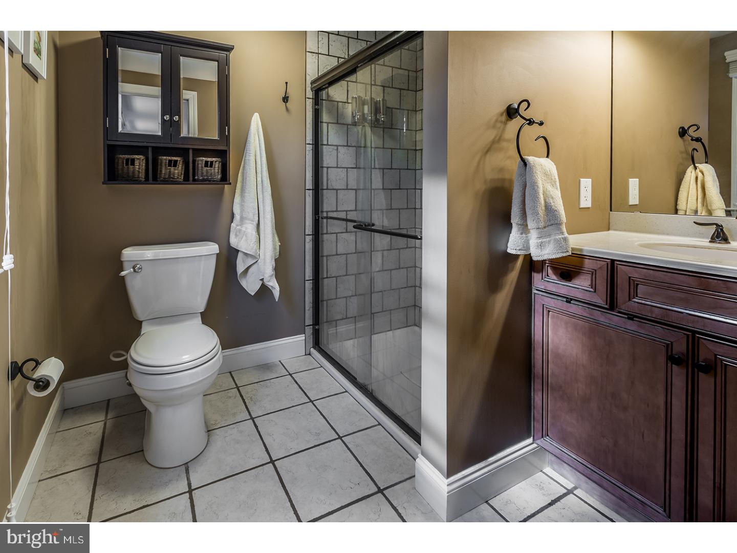 50 Hinchman Road Medford, NJ 08055 - Photo 21 of 25 Master Bathroom