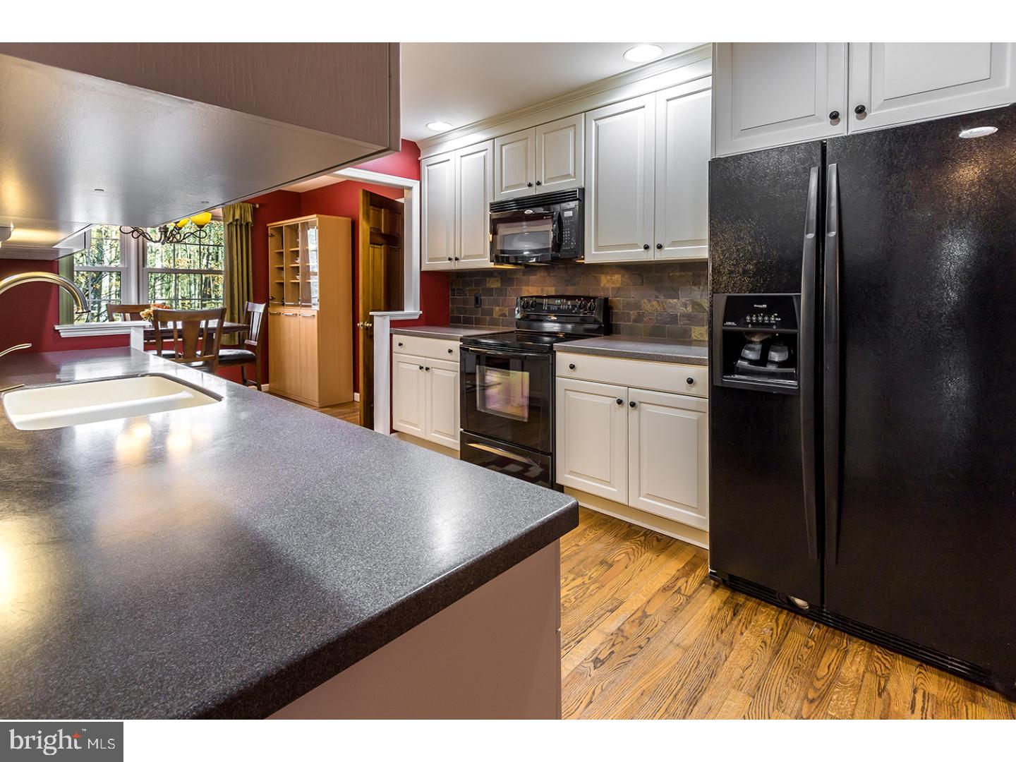 50 Hinchman Road Medford, NJ 08055 - Photo 9 of 25 Kitchen