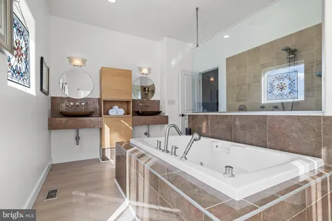 $2,150,000 | 420 West 17th Avenue, North Wildwood, NJ 08260