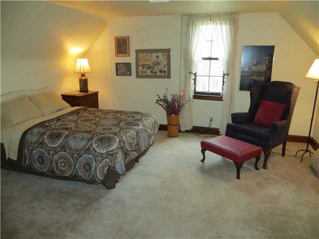 210 South Cassingham Road Bexley, OH 43209 - Photo 8 of 25 Gallery Image 8